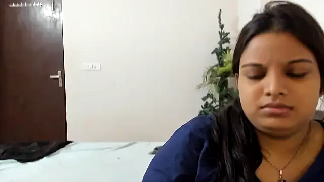 Maahhii 2 online show from June 13, 3:21 pm