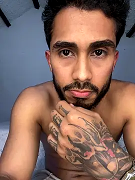 Snapshot of TU-MORENOO chatting on December 3, 3:07 am TU-MORENOO online show from December 3, 3:07 am