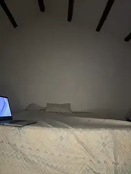 Snapshot of TU-MORENOO chatting on November 29, 6:02 am TU-MORENOO online show from November 29, 6:02 am