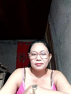 Everleigh mom online show from January 14, 7:34 am