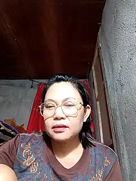 Everleigh mom online show from October 29, 11:09 am