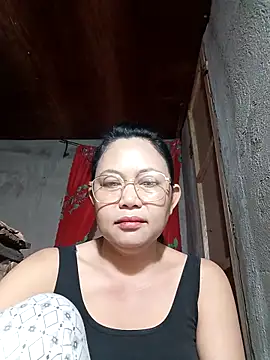 Everleigh mom online show from November 29, 7:58 pm