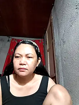 Snapshot of Everleigh_mom chatting on September 28, 8:05 pm Everleigh mom online show from September 28, 8:05 pm
