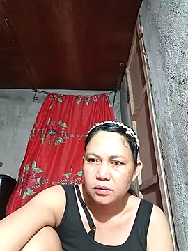 Snapshot of Everleigh_mom chatting on September 18, 8:45 pm Everleigh mom online show from September 18, 8:45 pm
