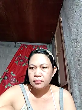 Snapshot of Everleigh_mom chatting on September 20, 7:19 pm Everleigh mom online show from September 20, 7:19 pm
