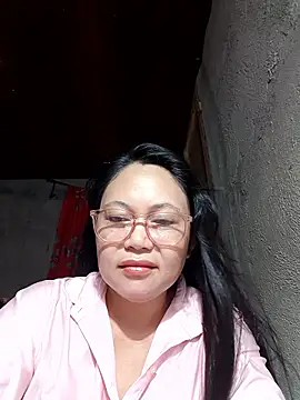 Everleigh mom online show from January 12, 7:53 pm