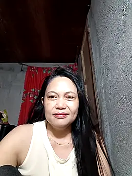 Everleigh mom online show from December 16, 7:51 pm