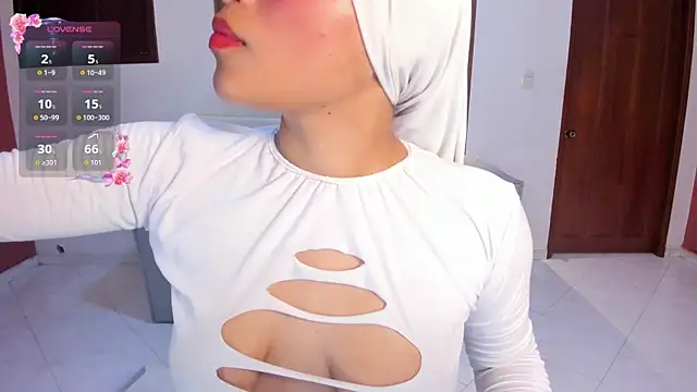 Snapshot of kayla_hasab chatting on September 13, 2:00 am kayla hasab online show from September 13, 2:00 am