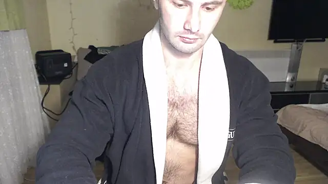 muscle uncut online show from December 17, 4:39 am