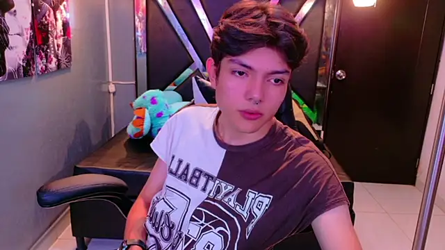 alandelrey57 online show from January 11, 5:25 am