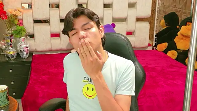 alandelrey57 online show from February 13, 7:52 am