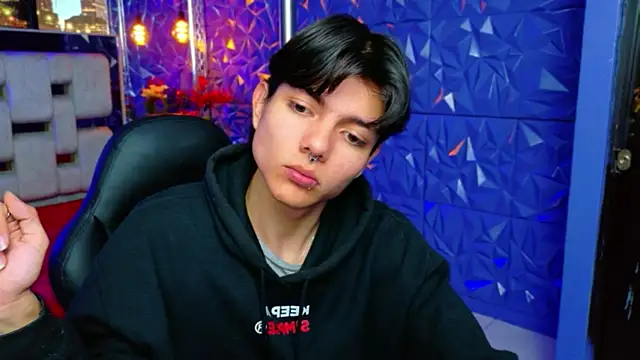 alandelrey57 online show from February 25, 4:40 pm