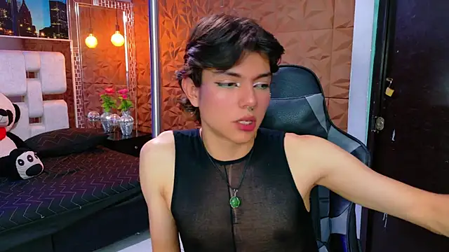 Snapshot of alandelrey57 chatting on September 24, 6:31 am alandelrey57 online show from September 24, 6:31 am