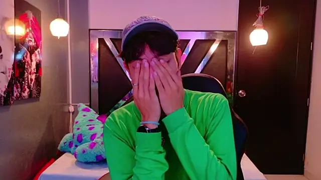 alandelrey57 online show from February 3, 6:22 am