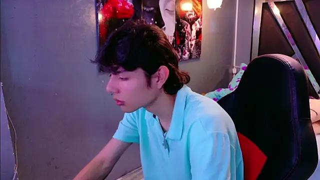 alandelrey57 online show from February 10, 8:52 pm