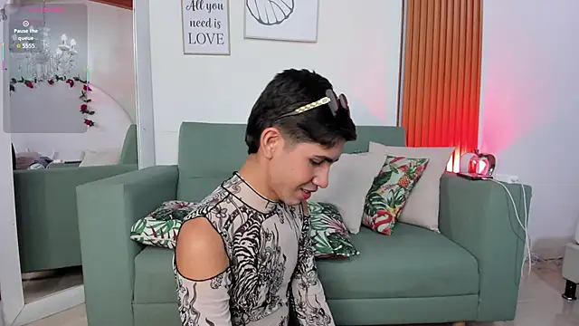 Snapshot of JoshuaSanzz chatting on September 29, 4:30 am JoshuaSanzz online show from September 29, 4:30 am