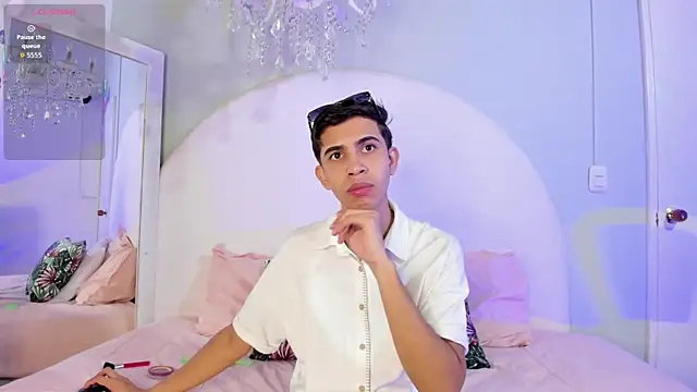 JoshuaSanzz online show from October 25, 3:38 am