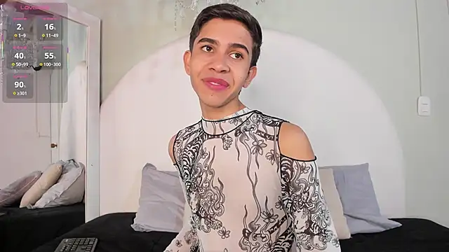 JoshuaSanzz online show from November 3, 3:34 am