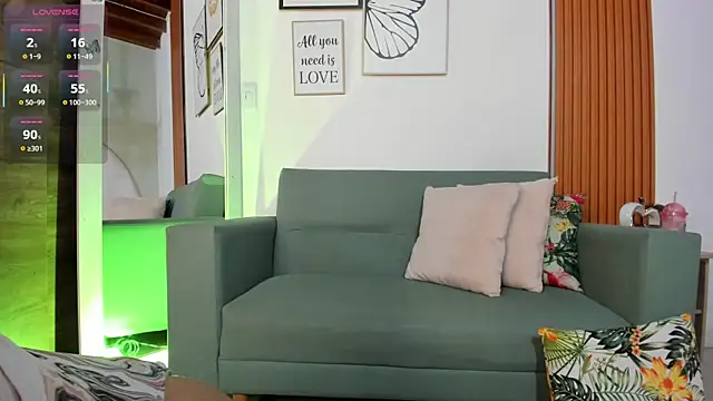 JoshuaSanzz online show from November 4, 3:32 am