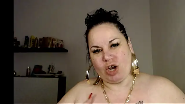 Snapshot of andreea2011 chatting on November 28, 7:30 am andreea2011 online show from November 28, 7:30 am