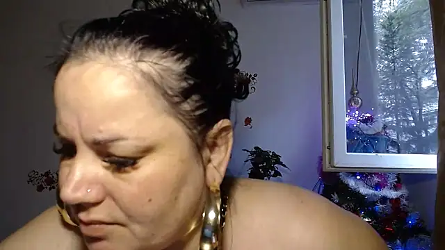 Snapshot of andreea2011 chatting on November 5, 7:22 am andreea2011 online show from November 5, 7:22 am