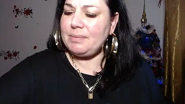 Snapshot of andreea2011 chatting on October 11, 11:00 am andreea2011 online show from October 11, 11:00 am