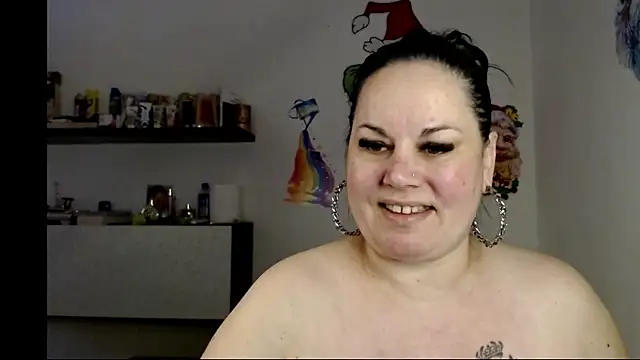 andreea2011 online show from February 18, 7:49 am