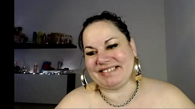 Snapshot of andreea2011 chatting on November 27, 7:20 am andreea2011 online show from November 27, 7:20 am
