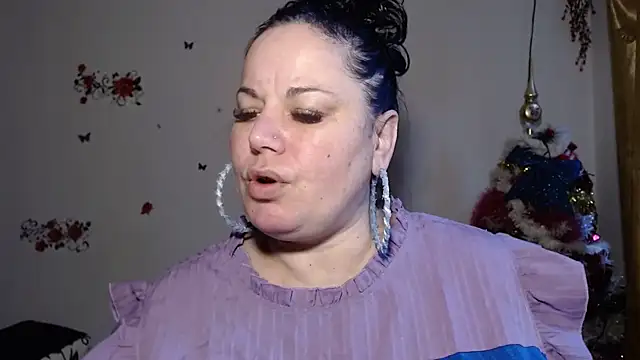 Snapshot of andreea2011 chatting on October 7, 11:00 am andreea2011 online show from October 7, 11:00 am