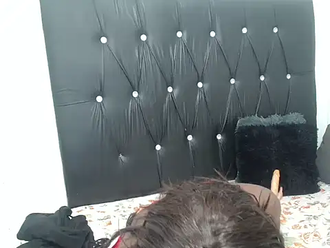 Lsnickykhanyile online show from October 2, 6:55 pm