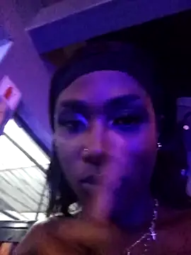 Lsnickykhanyile online show from December 5, 1:05 am