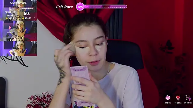 RavennMoonn online show from October 5, 1:35 pm