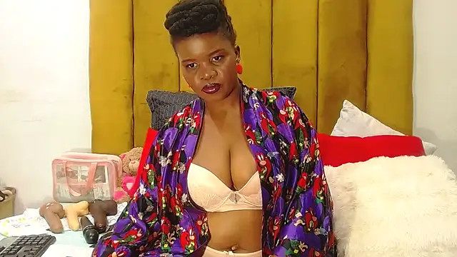 RoundaAssx22 online show from March 25, 9:14 pm