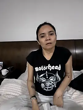 Snapshot of Cami_Konor chatting on April 30, 12:28 am Cami Konor online show from April 30, 12:28 am