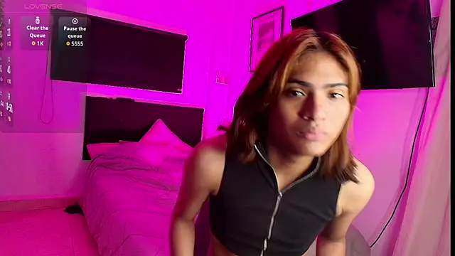 Snapshot of imgerver chatting on December 18, 1:26 pm imgerver online show from December 18, 1:26 pm