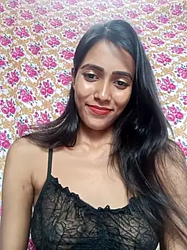 hornylizia123 online show from June 26, 3:01 am