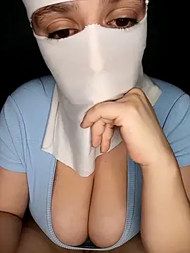 Lamia Queen  online show from October 11, 1:28 am