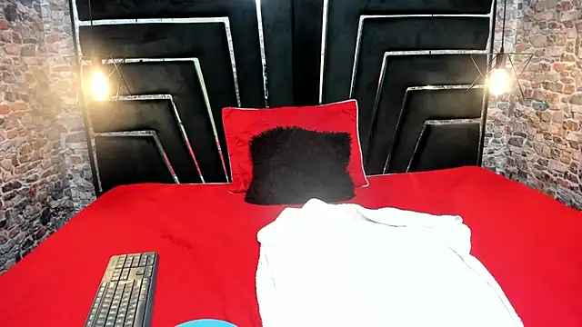 Snapshot of ALYANNA_HOT_ chatting on October 16, 12:24 pm ALYANNA HOT online show from October 16, 12:24 pm
