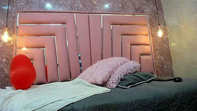 ALYANNA HOT  online show from February 15, 11:42 am