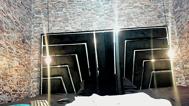 ALYANNA HOT  online show from December 1, 11:44 am