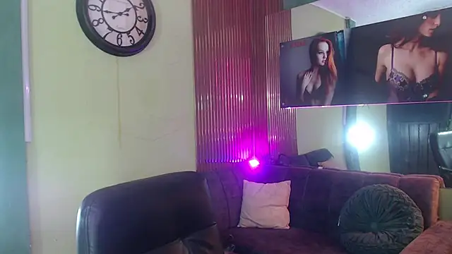 maira tf online show from May 30, 7:19 pm