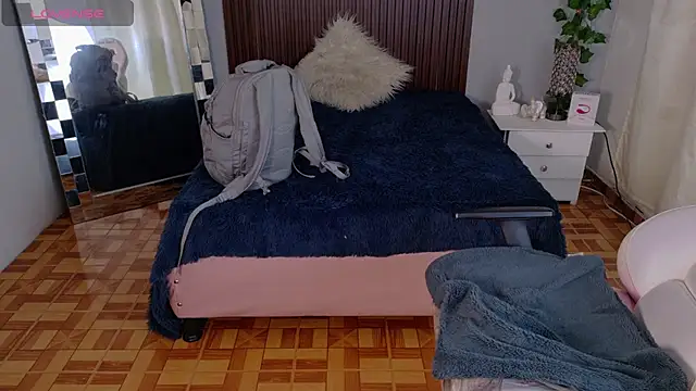 Snapshot of kataleya_29 chatting on October 16, 7:33 pm kataleya 29 online show from October 16, 7:33 pm