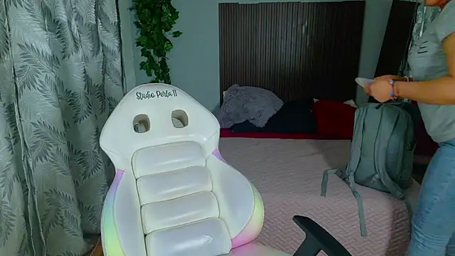 kataleya 29 online show from March 20, 7:59 pm