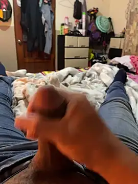 Snapshot of DXaniel94 chatting on March 3, 4:03 pm DXaniel94 online show from March 3, 4:03 pm