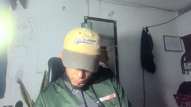 yourskinnybooy online show from November 11, 10:47 pm