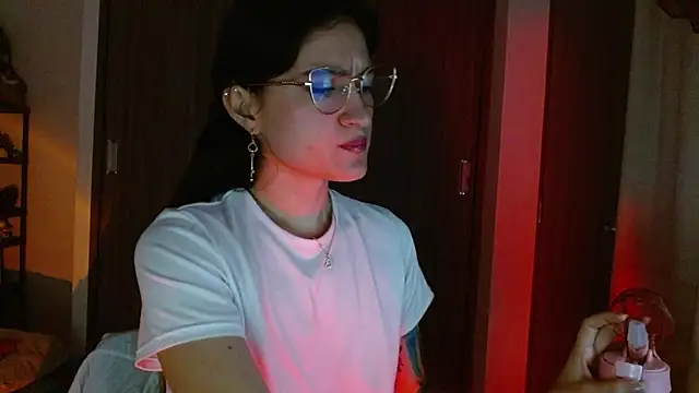 lia ana online show from March 20, 5:30 am