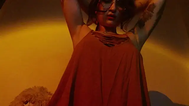 lia ana online show from March 24, 5:29 am