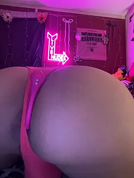 TranSexualJade95 online show from November 15, 8:40 am