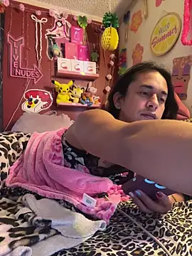 Snapshot of TranSexualJade95 chatting on June 22, 8:39 pm TranSexualJade95 online show from June 22, 8:39 pm