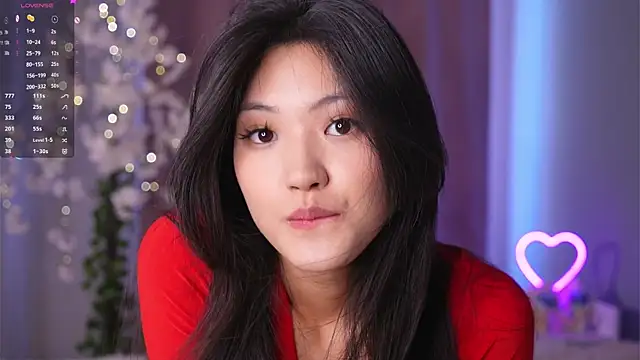 Snapshot of FancyEsten chatting on June 14, 8:15 am FancyEsten online show from June 14, 8:15 am